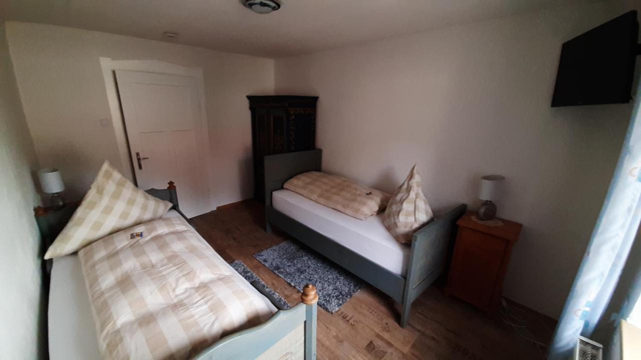Apartmenthaus "Zum Birnbaum" Rosstal Exteriér fotografie